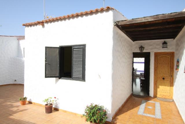 View Details Bungalow For Rent In Playa Del Ingles