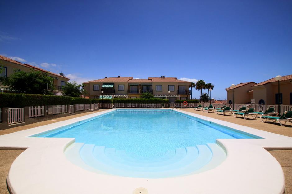 View Details 1369478975xjwuptcn_frontview.jpg