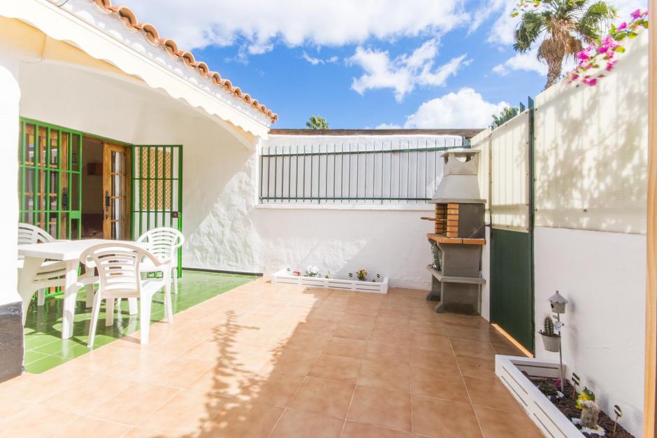 View Details Private 2 Bedroom Bungalow In Playa Del Ingles